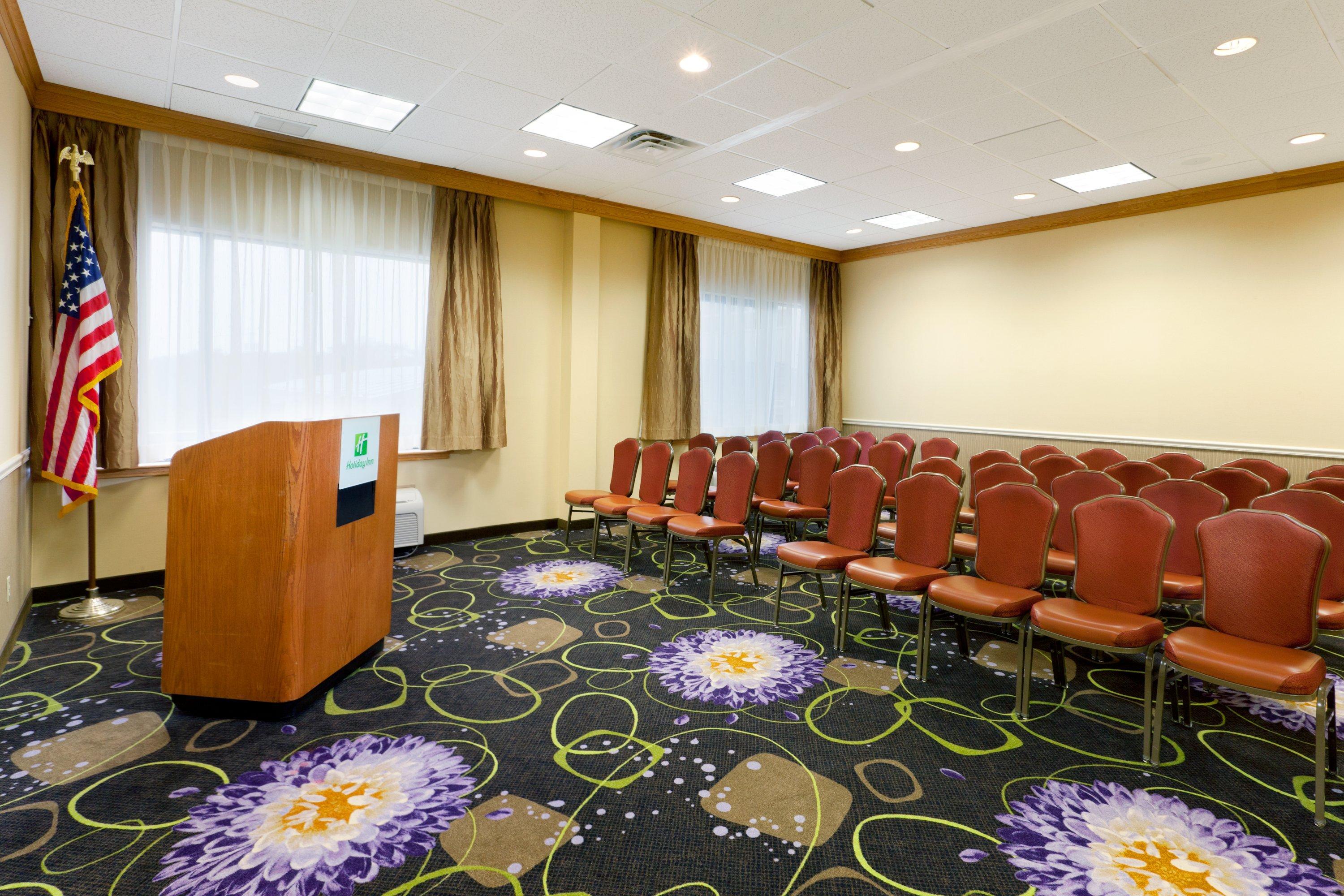 Holiday Inn Clark - Newark By Ihg Бизнес снимка