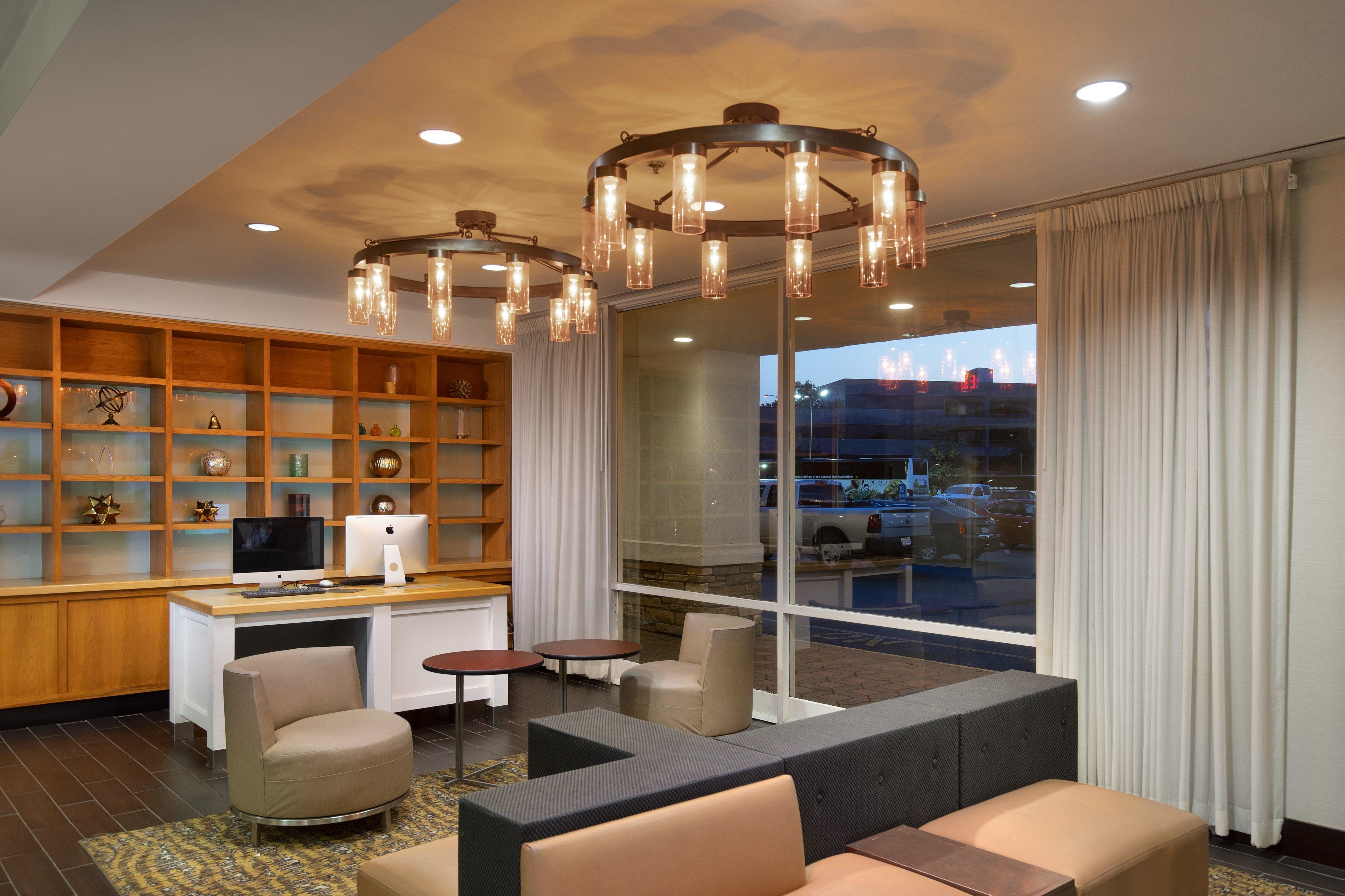Holiday Inn Clark - Newark By Ihg Екстериор снимка