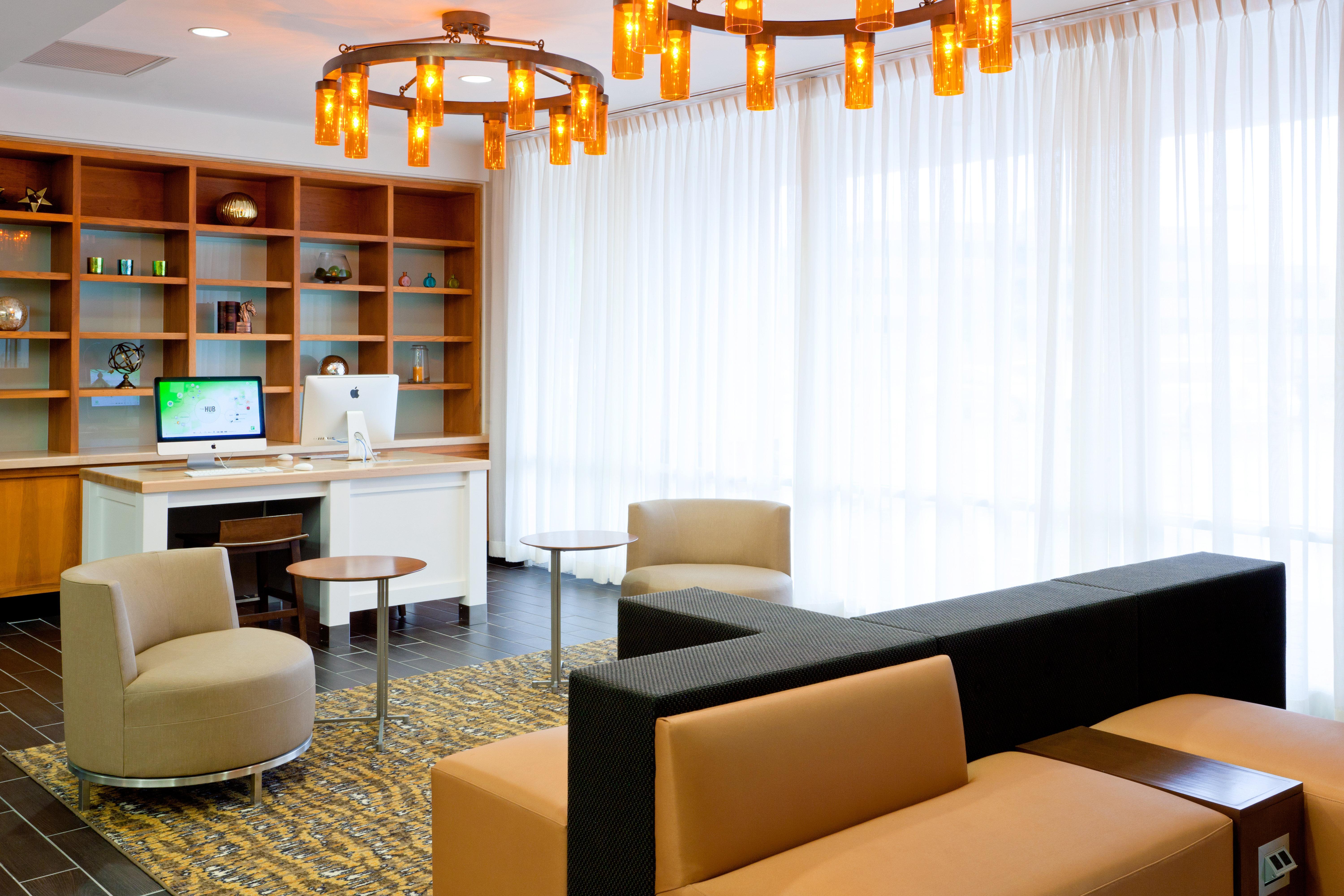 Holiday Inn Clark - Newark By Ihg Екстериор снимка